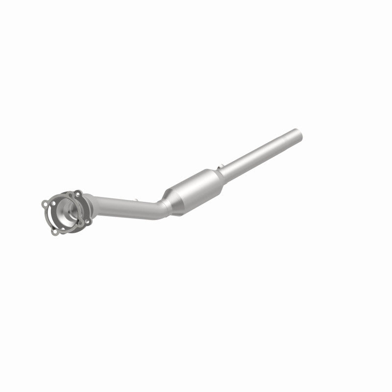 MagnaFlow Volkswagen California Grade CARB Compliant Direct-Fit Catalytic Converter 4481773 360 Degree Image Set