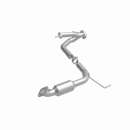 MagnaFlow Toyota Tacoma HM Grade Federal / EPA Compliant Direct-Fit Catalytic Converter 93660 360 Degree Image Set