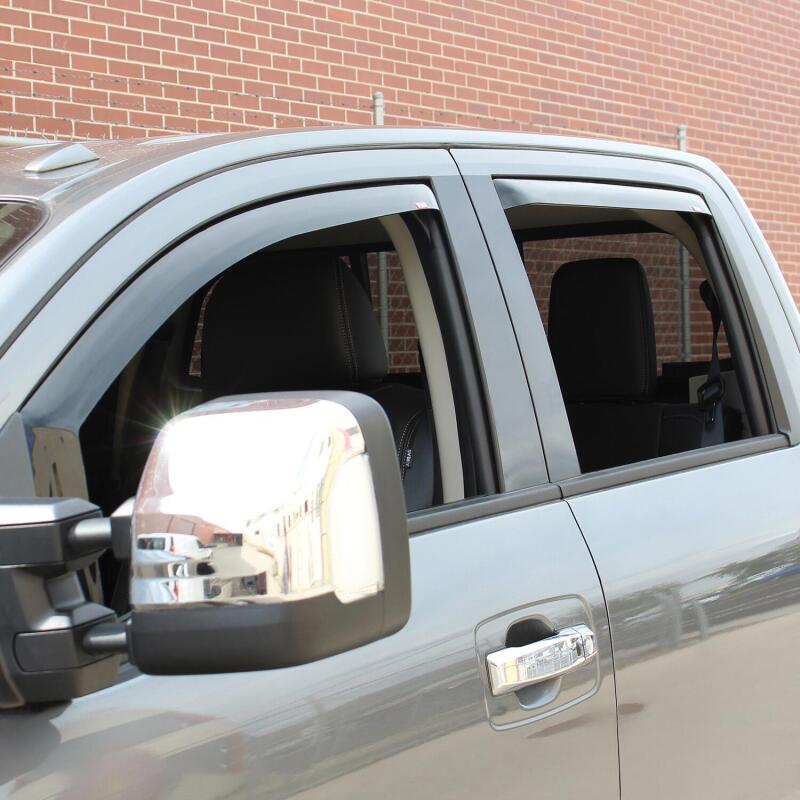 Westin 2016-2018 Nissan Titan XD/Titan Wade In-Channel Wind Deflector 4pc - Smoke 72-69483 72-69483 Photo - Mounted