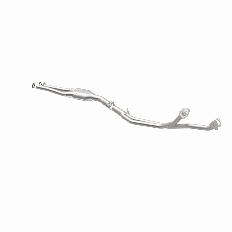 MagnaFlow BMW Standard Grade Federal / EPA Compliant Direct-Fit Catalytic Converter 23556 360 Degree Image Set