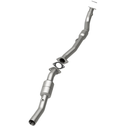 MagnaFlow Chevrolet Silverado 2500 HD OEM Grade Federal / EPA Compliant Direct-Fit Catalytic Converter 51949 Photo - out of package