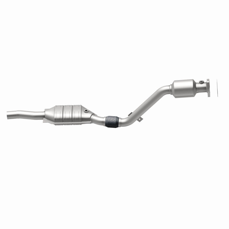 MagnaFlow OEM Grade Federal / EPA Compliant Direct-Fit Catalytic Converter 51589 360 Degree Image Set