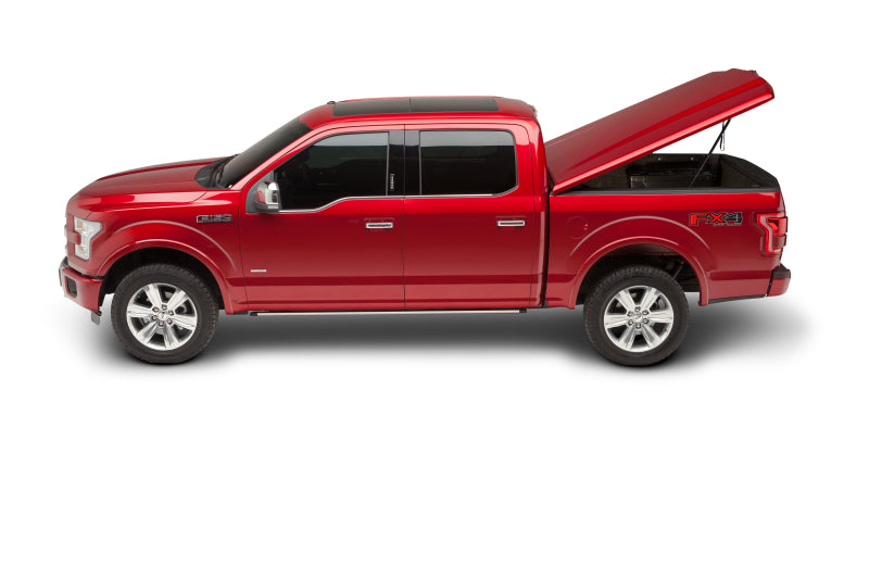 Undercover Elite LX 19 (New Body Style) Ram 1500-3500 6.4ft-KXJ SRW w/out RB UC3118L-KXJ Photo - Mounted