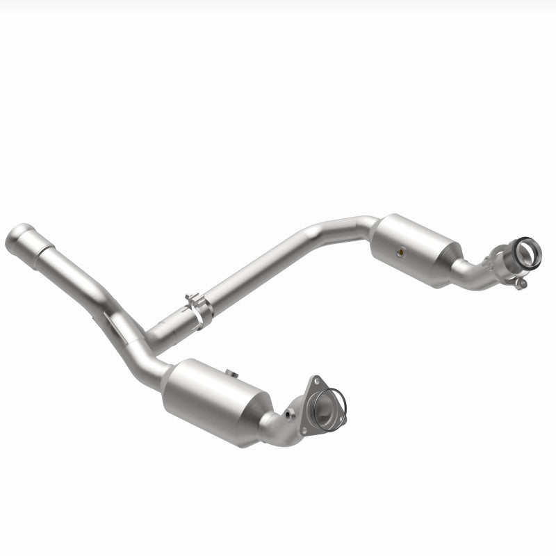 Magnaflow 19-20 GMC Sierra 1500 Single Underbody 4.3L/5.3L Direct Fit Catalytic Converter 280656 280656 360 Degree Image Set