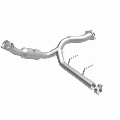 MagnaFlow Ford F-150 OEM Grade Federal / EPA Compliant Direct-Fit Catalytic Converter 21-470 360 Degree Image Set
