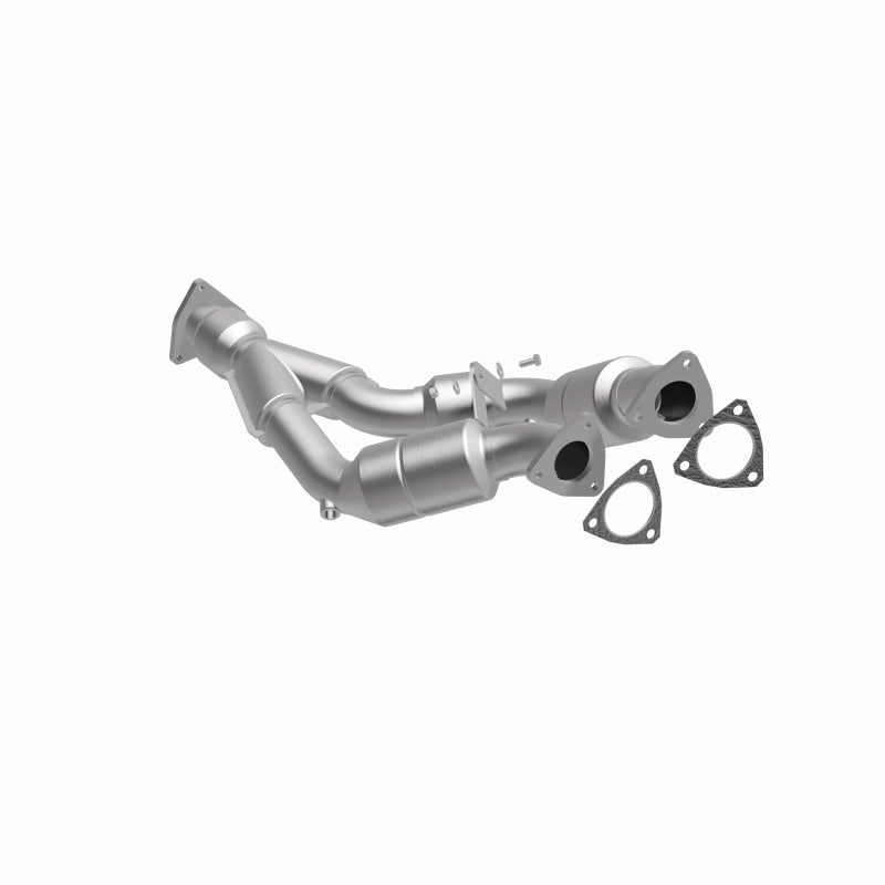 MagnaFlow OEM Grade Federal / EPA Compliant Direct-Fit Catalytic Converter 51499 360 Degree Image Set