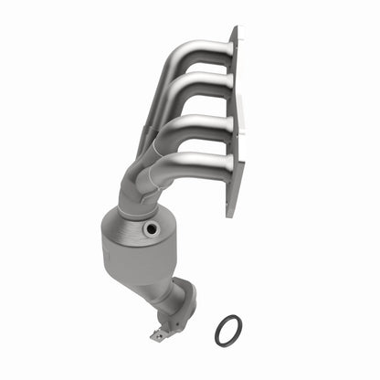 MagnaFlow Toyota OEM Grade Federal / EPA Compliant Manifold Catalytic Converter 51381 360 Degree Image Set