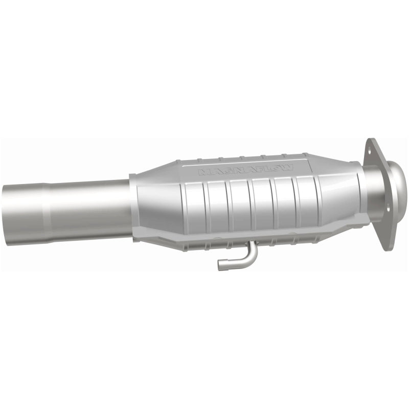 MagnaFlow California Grade CARB Compliant Direct-Fit Catalytic Converter 3322441 Photo - out of package