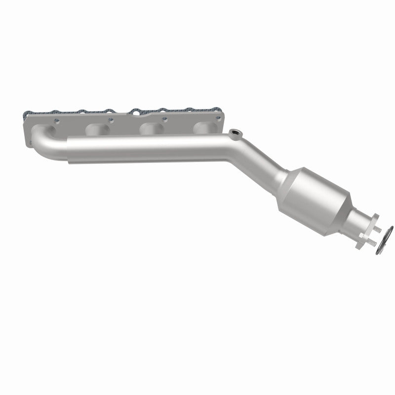 Magnaflow 2004 Nissan Titan 5.6L Direct Fit Converter 4583380 4583380 360 Degree Image Set