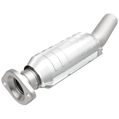 MagnaFlow Toyota RAV4 OEM Grade Federal / EPA Compliant Direct-Fit Catalytic Converter 49749 Photo - Primary