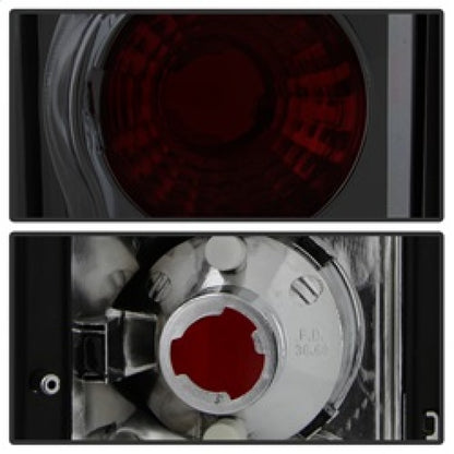 Spyder Ford Excursion 00-06/Econoline 150/250/350/450/550 95-06 Euro Tail Lights Smk ALT-YD-FEC00-SM 5002945 5002945 Photo - Unmounted