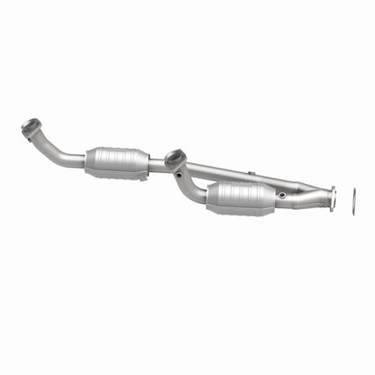 MagnaFlow Ford Windstar HM Grade Federal / EPA Compliant Direct-Fit Catalytic Converter 23353 360 Degree Image Set
