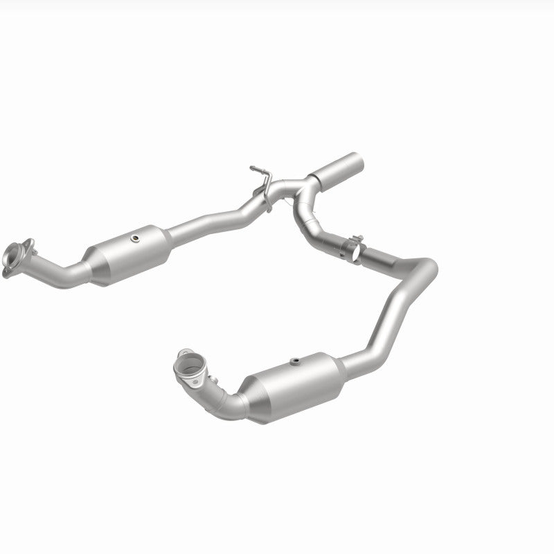 Magnaflow 17-18 Ford E-350 6.8L Direct Fit Converter 280014 280014 360 Degree Image Set