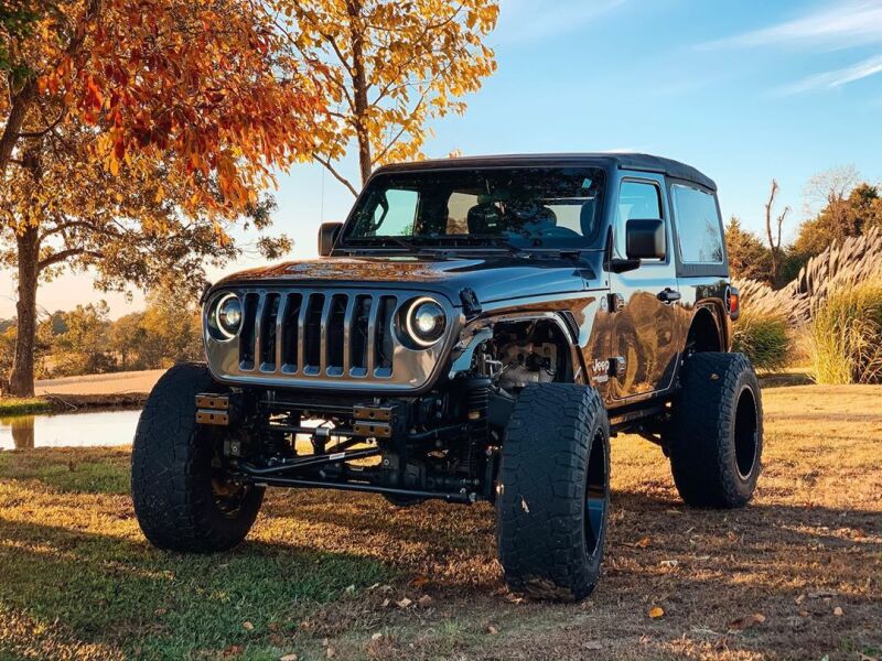 ORACLE Lighting Oracle Oculus Bi-LED Projector Headlights for Jeep JL/Gladiator JT - Matte Black - 5500K 5839-504 5839-504 Photo - lifestyle view