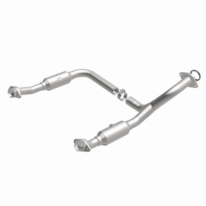 MagnaFlow HM Grade Federal / EPA Compliant Direct-Fit Catalytic Converter 93627 360 Degree Image Set