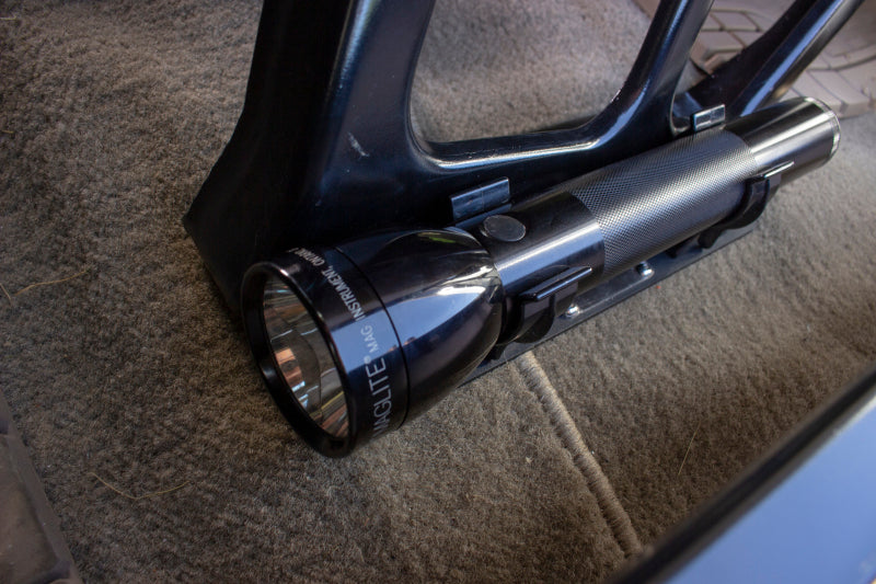 Fishbone Offroad Jeep YJ Front Seat Flashlight Mount FB25107 FB25107 Photo - lifestyle view