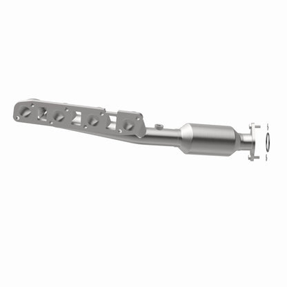 MagnaFlow Infiniti OEM Grade Federal / EPA Compliant Manifold Catalytic Converter 22-036 360 Degree Image Set