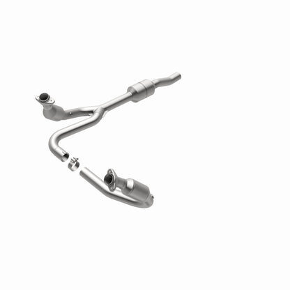 MagnaFlow Dodge Ram 1500 HM Grade Federal / EPA Compliant Direct-Fit Catalytic Converter 24421 360 Degree Image Set