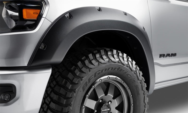 Bushwacker 19-22 Ram 1500 (Excl. Rebel/TRX) 76.3 & 67.4in Bed Forge Style Flares 4pc - Tex. Blk 58131-08 58131-08 Photo - Mounted