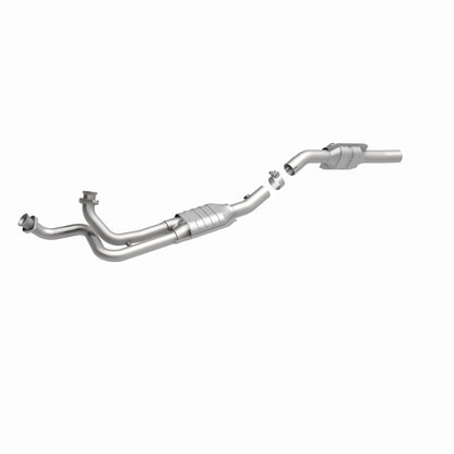 MagnaFlow Ford California Grade CARB Compliant Direct-Fit Catalytic Converter 447254 360 Degree Image Set