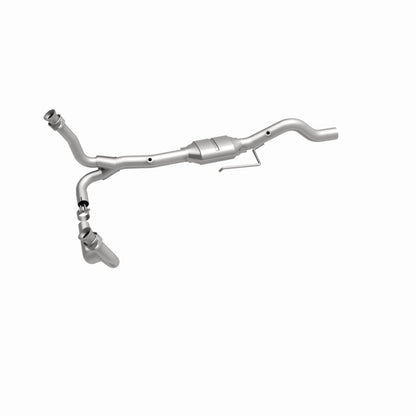 MagnaFlow Dodge Durango OEM Grade Federal / EPA Compliant Direct-Fit Catalytic Converter 49472 360 Degree Image Set