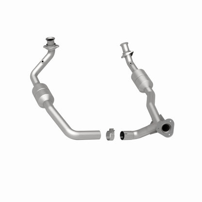 MagnaFlow Ford OEM Grade Federal / EPA Compliant Direct-Fit Catalytic Converter 51378 360 Degree Image Set