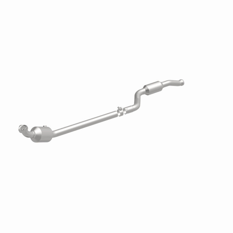 MagnaFlow Mercedes-Benz GLK350 OEM Grade Federal / EPA Compliant Direct-Fit Catalytic Converter 21-439 360 Degree Image Set
