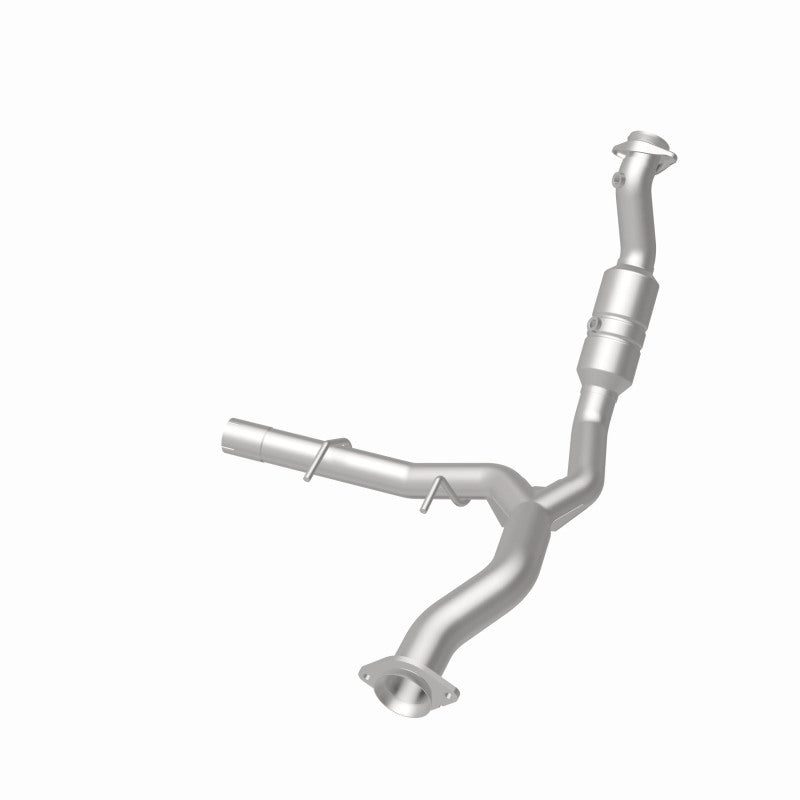 MagnaFlow Ford F-150 California Grade CARB Compliant Direct-Fit Catalytic Converter 5551429 360 Degree Image Set