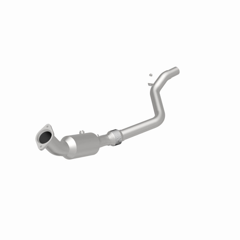 MagnaFlow California Grade CARB Compliant Direct-Fit Catalytic Converter 5561140 360 Degree Image Set