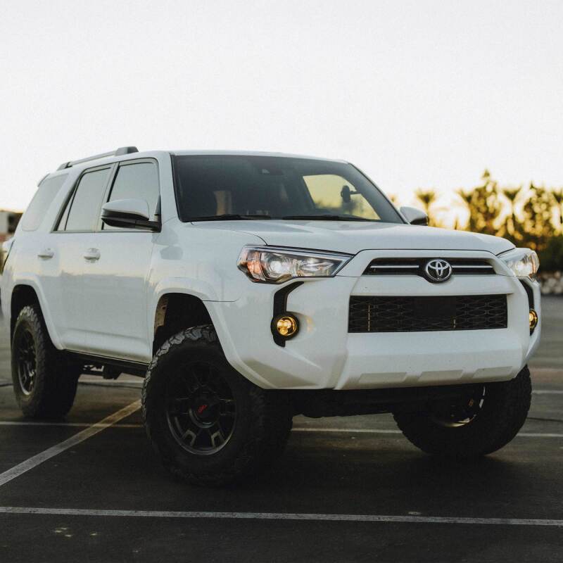 KC HiLiTES FLEX ERA 3 Dual Mode SAE Fog Lights - 2-Light Master Kit for Toyota Tacoma/4Runner/Tundra 97154 97154 Photo - lifestyle view