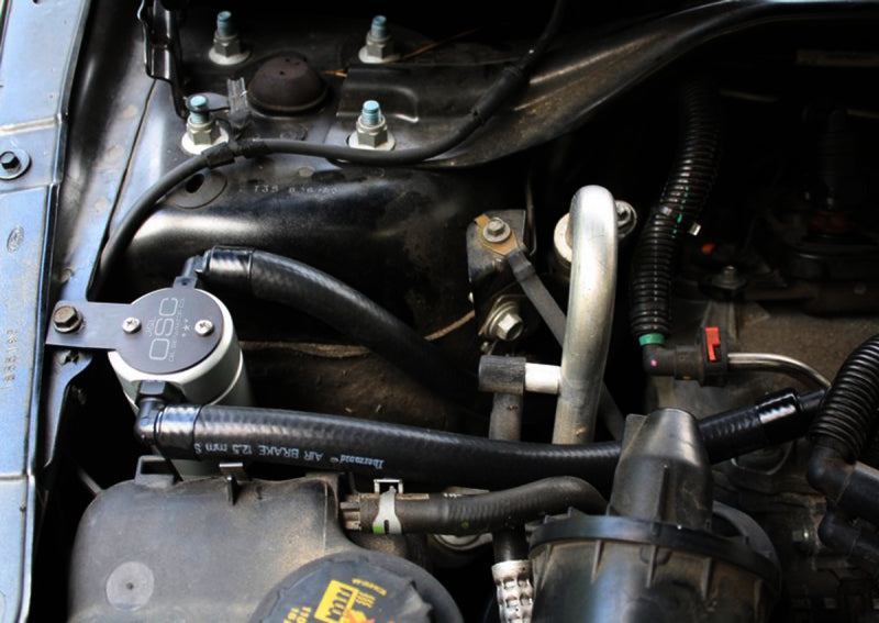 J&L 10-18 Ford Taurus Sho EcoBoost V6 Passenger Side Oil Separator 3.0 - Clear Anodized 3023P-C 3023P-C Photo - Primary