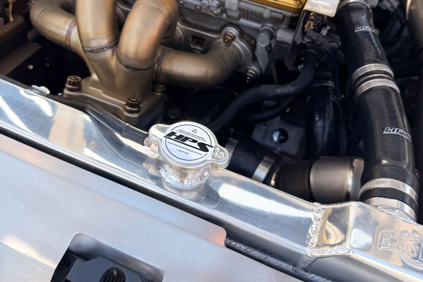 HPS Performance 1.3 Bar High-Pressure Stainless Steel Radiator Cap for Ford