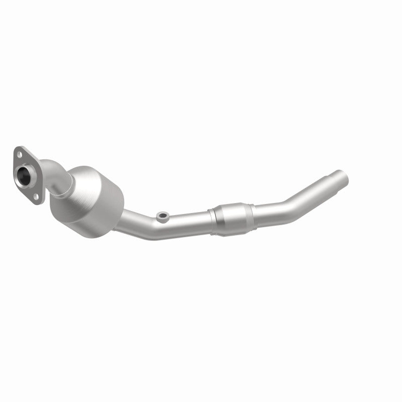 MagnaFlow Land Rover Freelander OEM Grade Federal / EPA Compliant Direct-Fit Catalytic Converter 51877 360 Degree Image Set