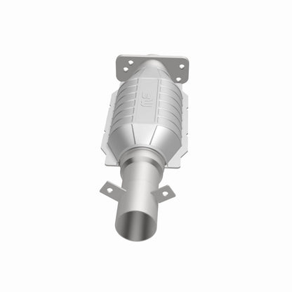 MagnaFlow Standard Grade Federal / EPA Compliant Direct-Fit Catalytic Converter 93486 360 Degree Image Set