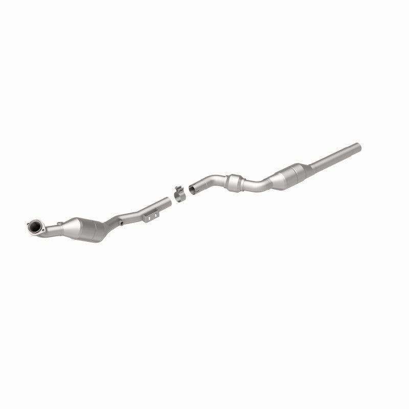 MagnaFlow Mercedes-Benz E320 OEM Grade Federal / EPA Compliant Direct-Fit Catalytic Converter 51823 360 Degree Image Set