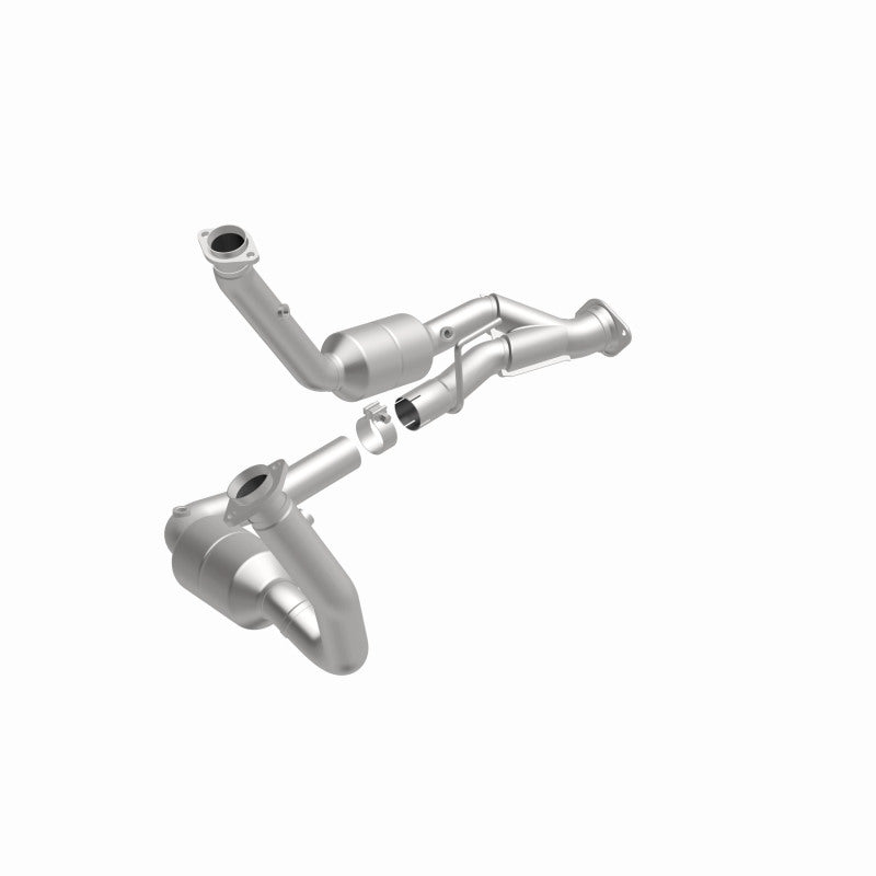MagnaFlow Jeep OEM Grade Federal / EPA Compliant Direct-Fit Catalytic Converter 49709 360 Degree Image Set