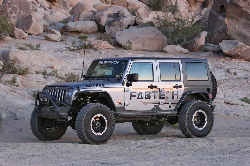 Fabtech 07-18 Jeep JK 4WD 4-Door 3in Crawler System w/DL 2.5 Resi Coilovers & Rear DL 2.25 Shocks K4065DL K4065DL Photo - lifestyle view