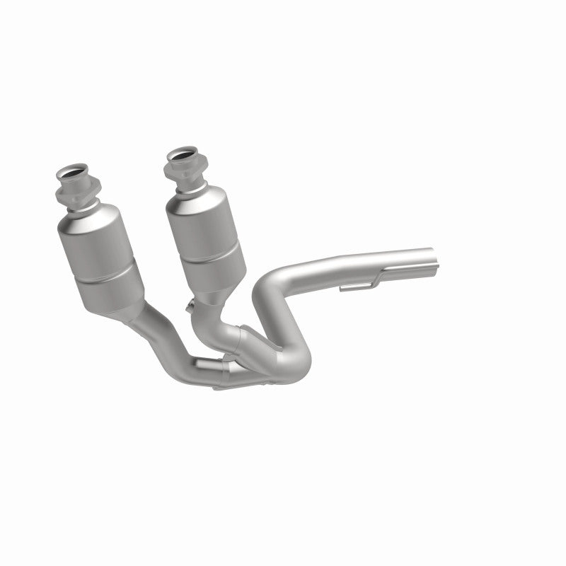 MagnaFlow Jeep Grand Cherokee OEM Grade Federal / EPA Compliant Direct-Fit Catalytic Converter 49744 360 Degree Image Set
