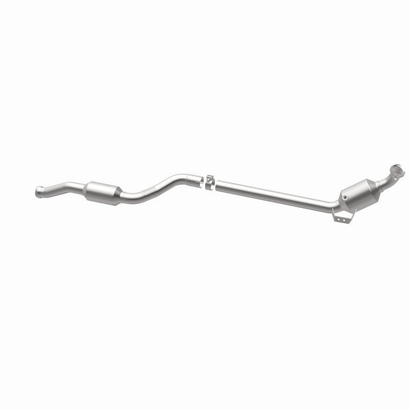 MagnaFlow Mercedes-Benz GLK350 OEM Grade Federal / EPA Compliant Direct-Fit Catalytic Converter 21-439 360 Degree Image Set