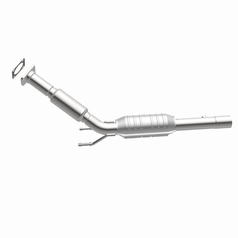 MagnaFlow Volkswagen HM Grade Federal / EPA Compliant Direct-Fit Catalytic Converter 24320 360 Degree Image Set