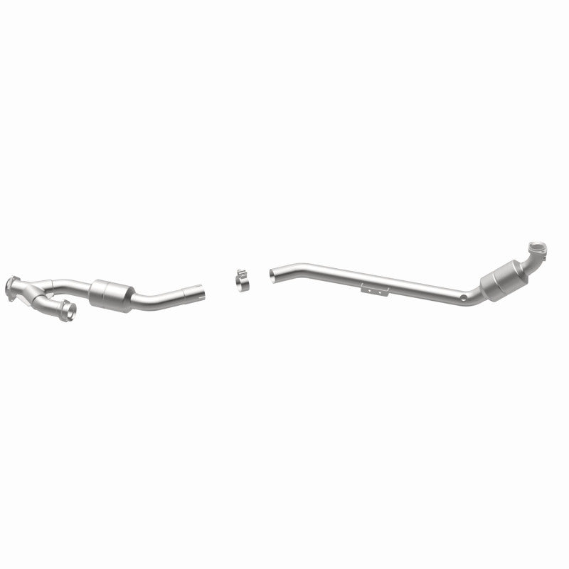 MagnaFlow Mercedes-Benz CLK320 California Grade CARB Compliant Direct-Fit Catalytic Converter 5411582 360 Degree Image Set