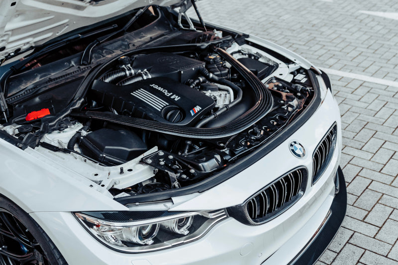 CSF 2014+ BMW M3/M4 (F8X) Top Mount Charge-Air-Cooler - Crinkle Black 8082 8082 Photo - Mounted
