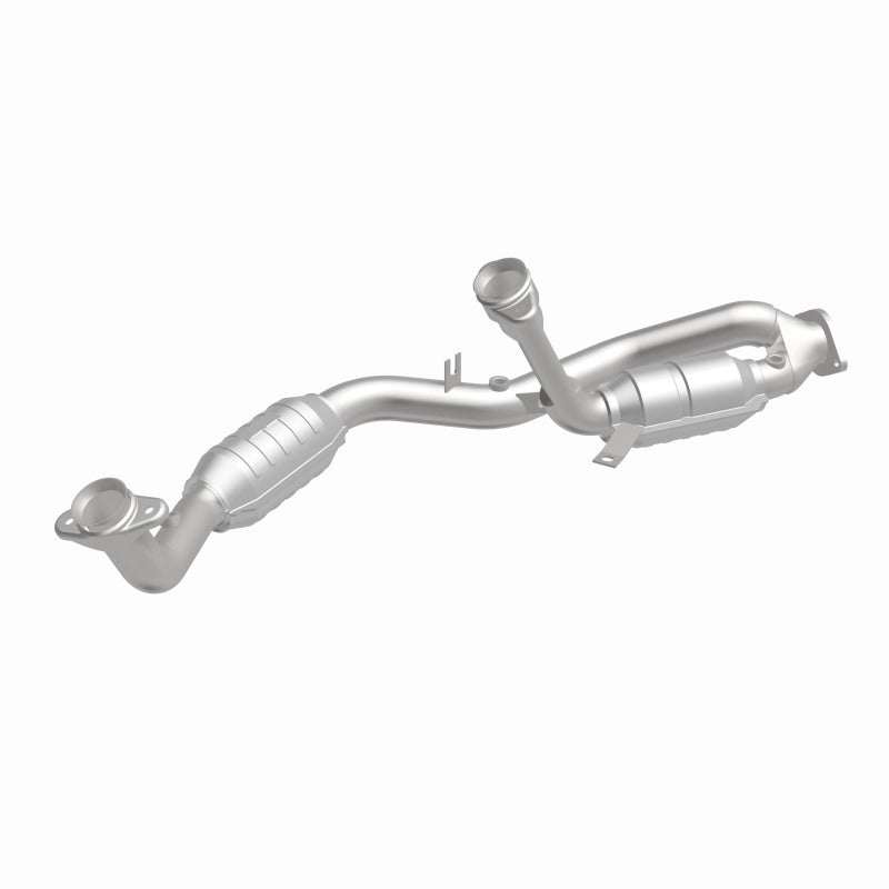 MagnaFlow Ford Taurus California Grade CARB Compliant Direct-Fit Catalytic Converter 444033 360 Degree Image Set