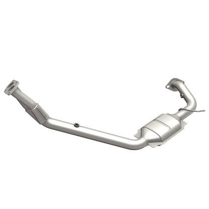 MagnaFlow Isuzu HM Grade Federal / EPA Compliant Direct-Fit Catalytic Converter 23636 Photo - Primary