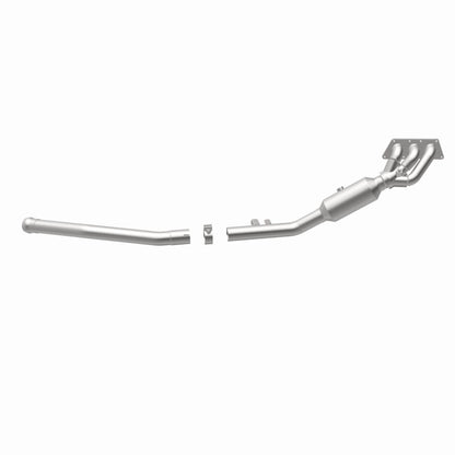 MagnaFlow Mercedes-Benz OEM Grade Federal / EPA Compliant Manifold Catalytic Converter 22-067 360 Degree Image Set