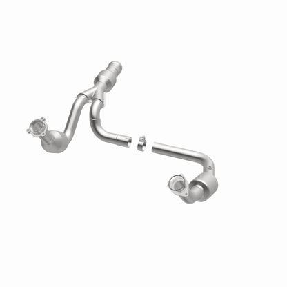 MagnaFlow California Grade CARB Compliant Direct-Fit Catalytic Converter 5582616 360 Degree Image Set