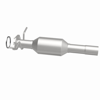MagnaFlow Ford Focus OEM Grade Federal / EPA Compliant Direct-Fit Catalytic Converter 49196 360 Degree Image Set