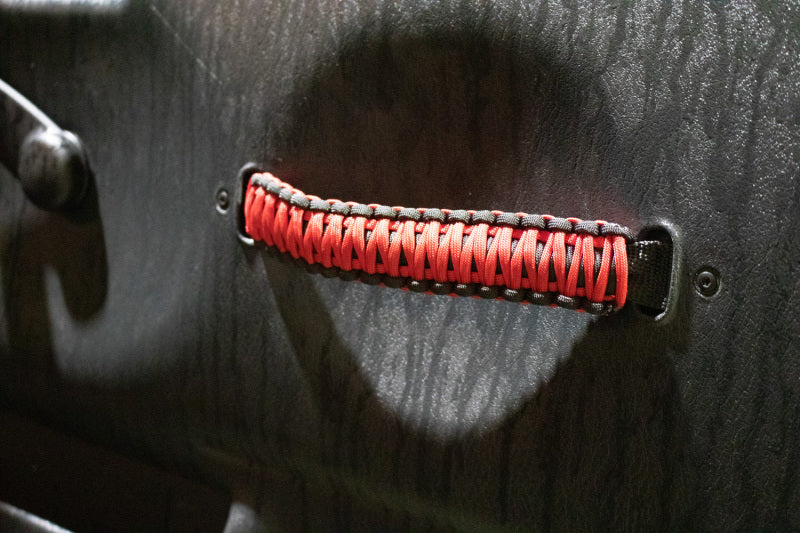 Fishbone Offroad 97-06 Jeep Wrangler Paracord Door Handles - Black/Red FB55286 FB55286 Photo - lifestyle view
