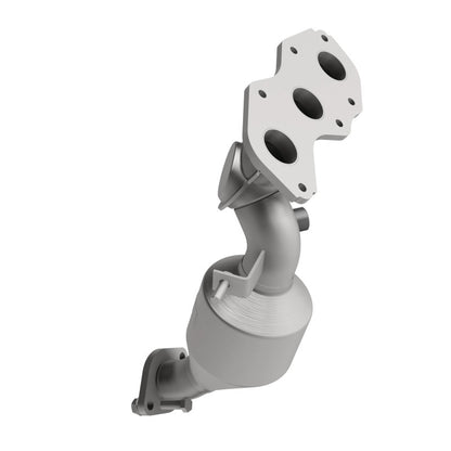 MagnaFlow Toyota Sienna OEM Grade Federal / EPA Compliant Manifold Catalytic Converter 51822 360 Degree Image Set
