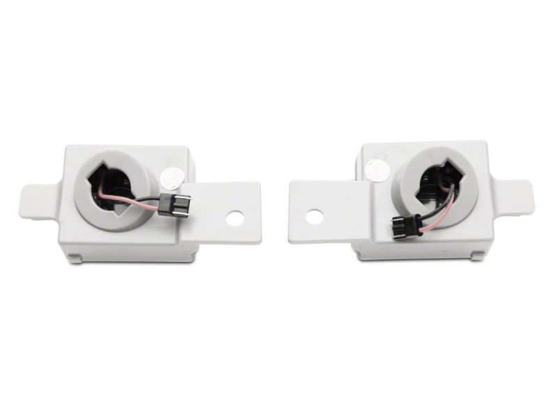 Raxiom 14-18 Chevrolet Silverado 1500 Axial Series LED License Plate Lamps S115447 S115447 Photo - Close Up